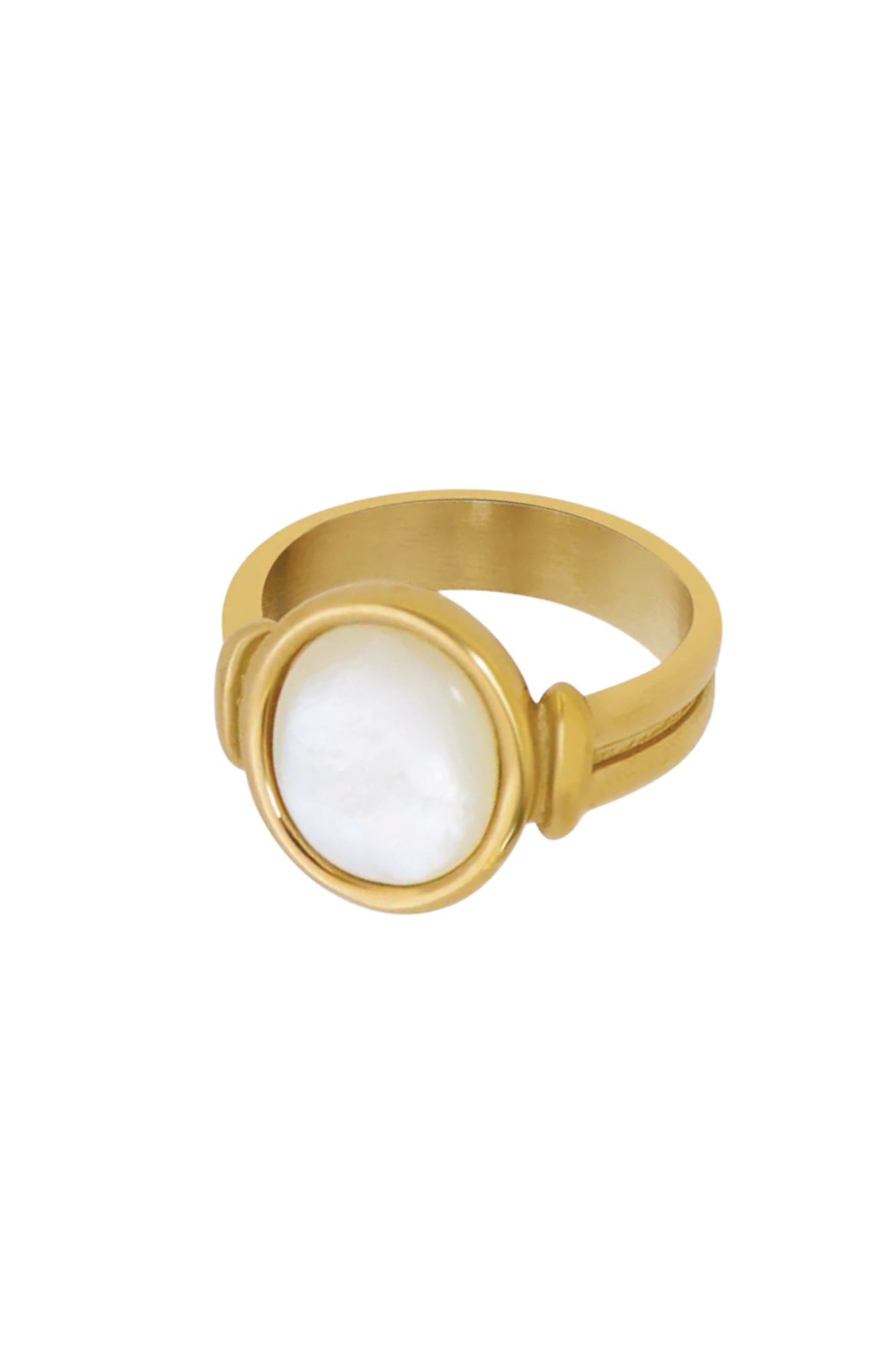 Baltic Born - The Broadwater Ring in Gold