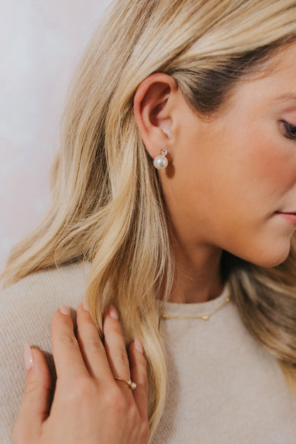 Baltic Born - The Molly Pearl Studs in Gold